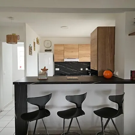 Paisible T4 A Deux Pas Du Bassin Apartament *